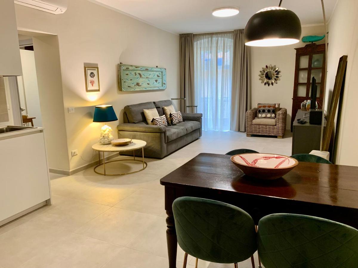 L'Emporio Rooms Манарола Екстериор снимка