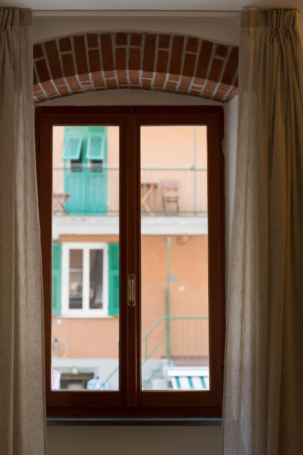 L'Emporio Rooms Манарола Екстериор снимка